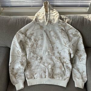 Comfrt Camouflage Hoodie Like New